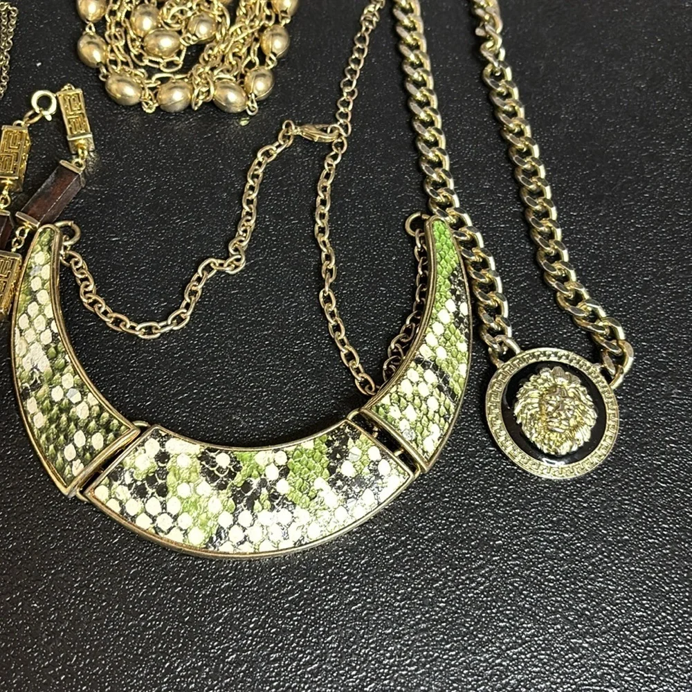 Bundle Lot 6 Gold Tone Fashion Wearable Necklace Jewel Statement - Picture 2 of 4